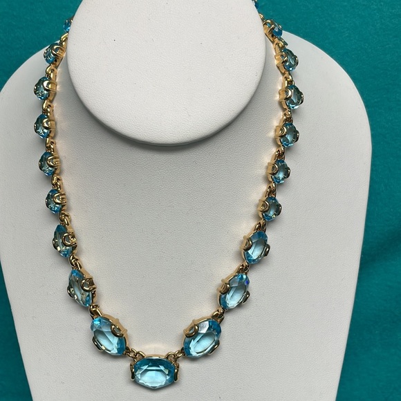 Beautiful Swarovski Necklace and erring set blue huge stones rare new - Picture 4 of 10